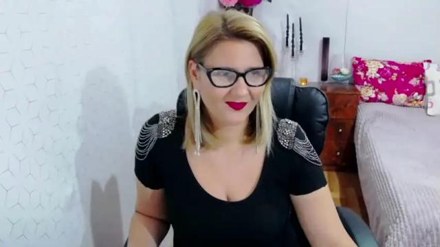 Image 11 of lucillefenlys Stream on Chaturbate on 20 months ago