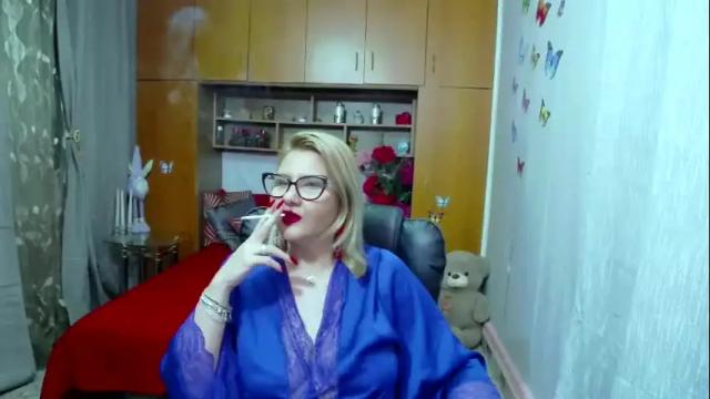 Image 2 of lucillefenlys Stream on Chaturbate on 1 month ago