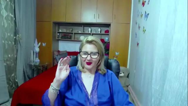 Image 7 of lucillefenlys Stream on Chaturbate on 1 month ago