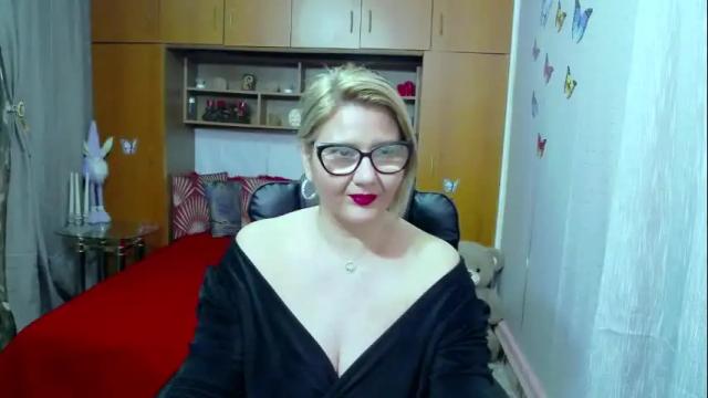 Image 11 of lucillefenlys Stream on Chaturbate on 1 month ago