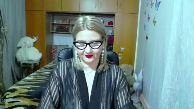 Image 10 of lucillefenlys Stream on Chaturbate on 1 month ago