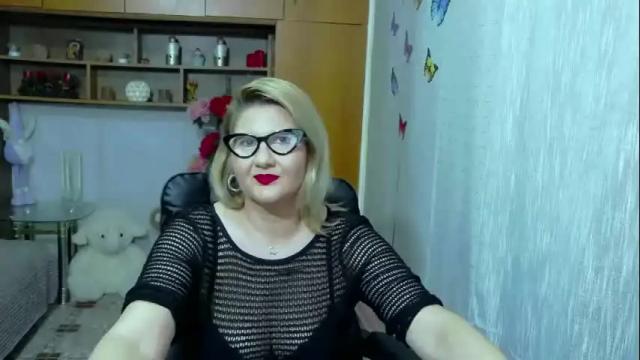 Image 6 of lucillefenlys Stream on Chaturbate on 10 days ago