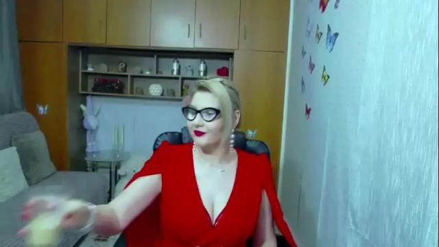 Image 10 of lucillefenlys Stream on Chaturbate on 4 months ago