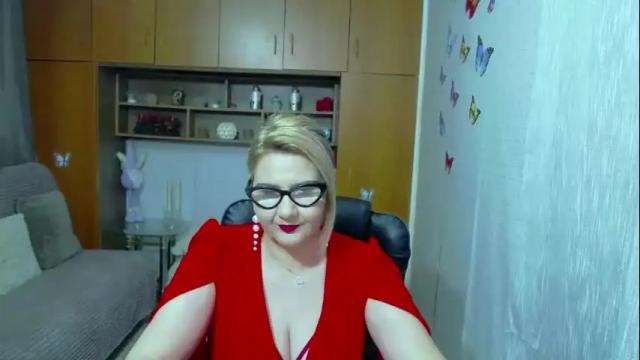 Image 12 of lucillefenlys Stream on Chaturbate on 4 months ago