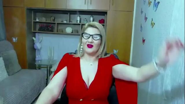 Image 3 of lucillefenlys Stream on Chaturbate on 4 months ago