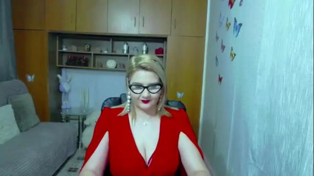 Image 8 of lucillefenlys Stream on Chaturbate on 4 months ago