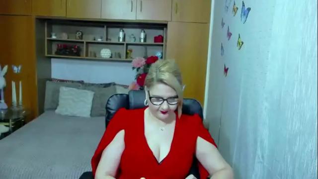Image 8 of lucillefenlys Stream on Chaturbate on 3 months ago