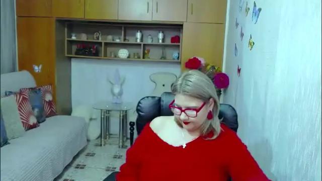 Image 11 of lucillefenlys Stream on Chaturbate on 2 days ago