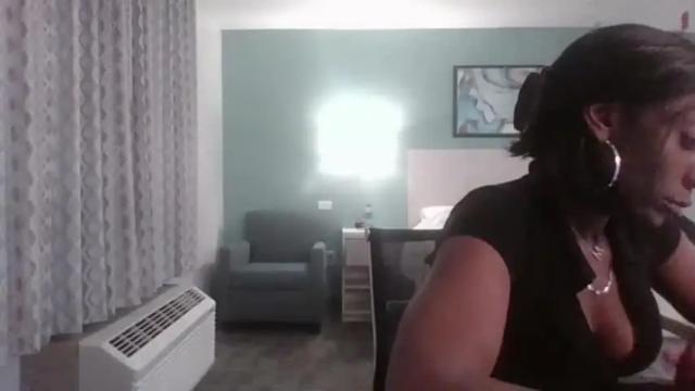 Thumbnail 2, lucki_lovelii's Stream at Chaturbate, 17 months ago