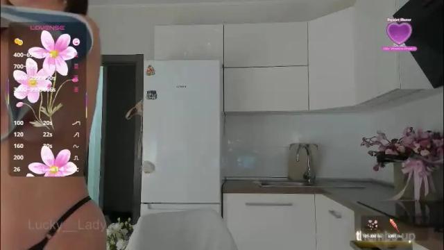 Image 6 of lucky__lady_ Stream on Chaturbate on 1 month ago