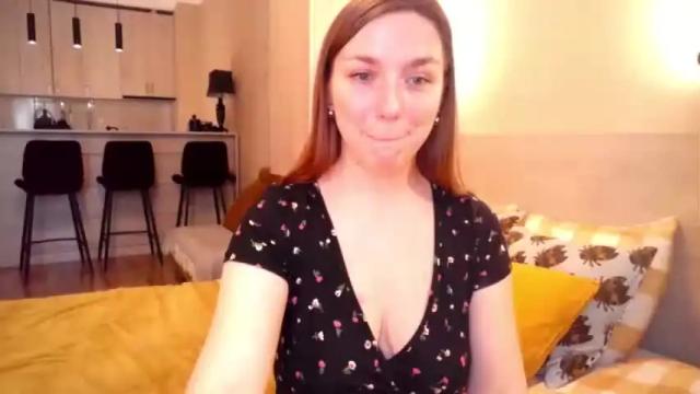 Image 4 of lucky_foryou_baby Stream on Chaturbate on 14 months ago
