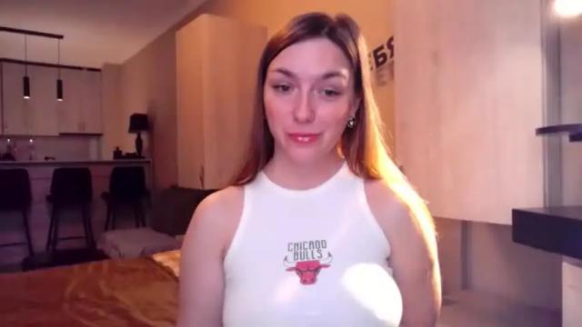 Image 2 of lucky_foryou_baby Stream on Chaturbate on 14 months ago