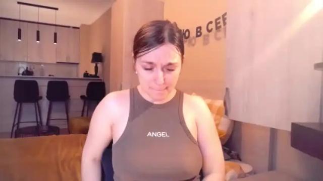 Image 8 of lucky_foryou_baby Stream on Chaturbate on 13 months ago