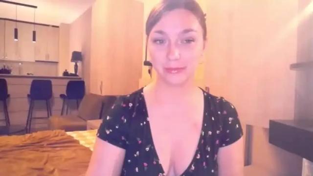 Image 4 of lucky_foryou_baby Stream on Chaturbate on 13 months ago