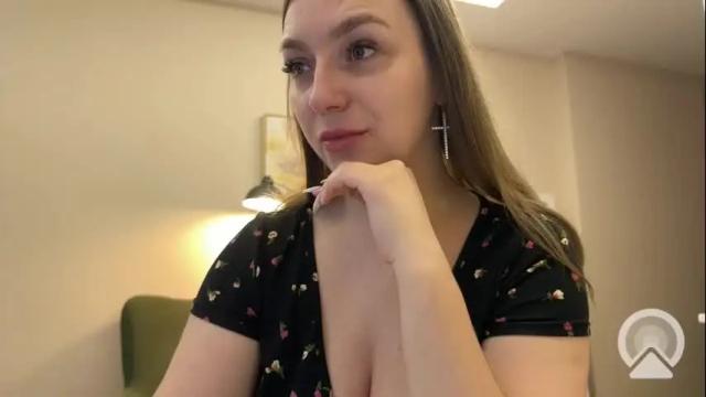 Image 2 of lucky_foryou_baby Stream on Chaturbate on 26 days ago