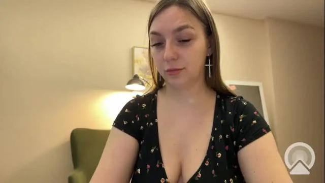 Image 10 of lucky_foryou_baby Stream on Chaturbate on 22 days ago