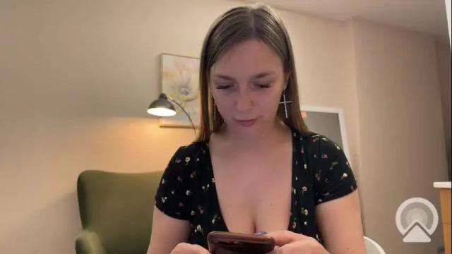 Image 4 of lucky_foryou_baby Stream on Chaturbate on 9 days ago