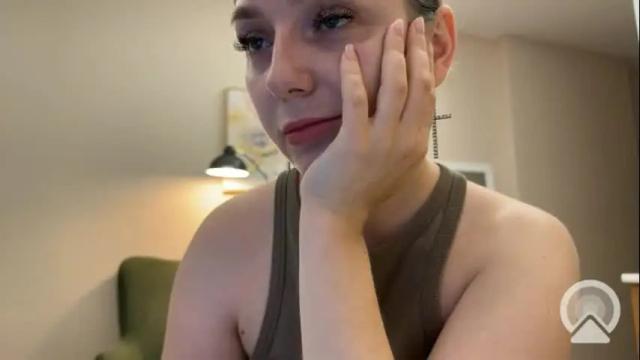 Thumbnail 3, lucky_foryou_baby's Stream at Chaturbate, 1 month ago