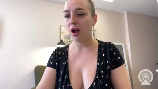Image 2 of lucky_foryou_baby Stream on Chaturbate on 29 days ago
