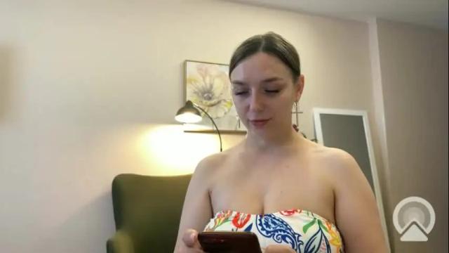Image 2 of lucky_foryou_baby Stream on Chaturbate on 28 days ago