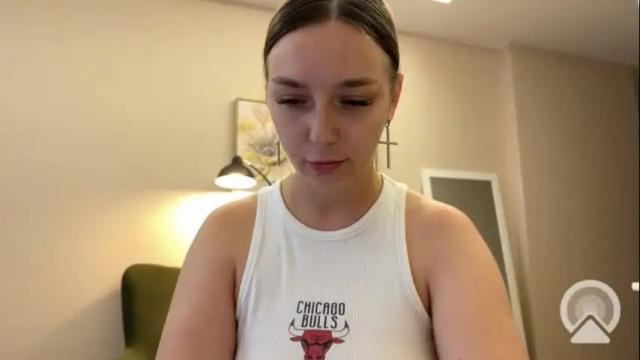 Image 2 of lucky_foryou_baby Stream on Chaturbate on 24 days ago