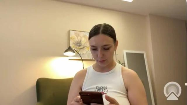 Image 3 of lucky_foryou_baby Stream on Chaturbate on 24 days ago