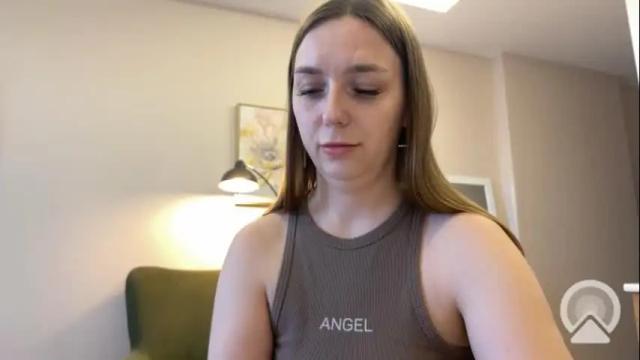 Image 2 of lucky_foryou_baby Stream on Chaturbate on 22 days ago
