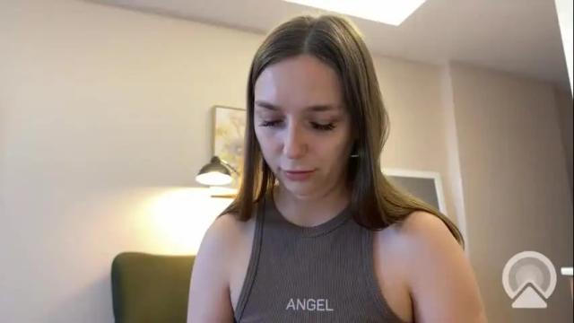 Image 4 of lucky_foryou_baby Stream on Chaturbate on 22 days ago