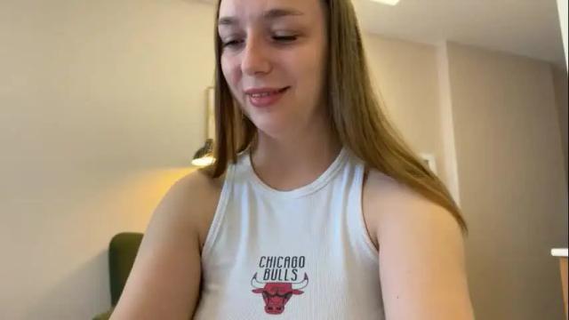 Image 2 of lucky_foryou_baby Stream on Chaturbate on 5 days ago