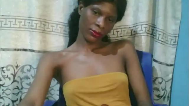 Image 8 of luckymadequeen Stream on Chaturbate on 26 days ago