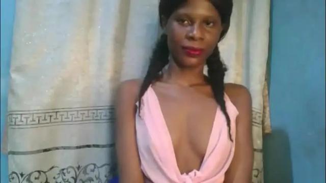 Image 6 of luckymadequeen Stream on Chaturbate on 21 days ago