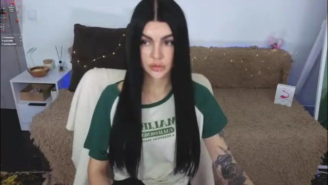 Image 3 of luckyrebel_ Stream on Chaturbate on 1 month ago