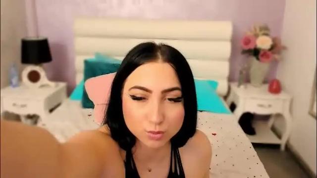 Image 4 of luckyymia Stream on Chaturbate on 2 months ago