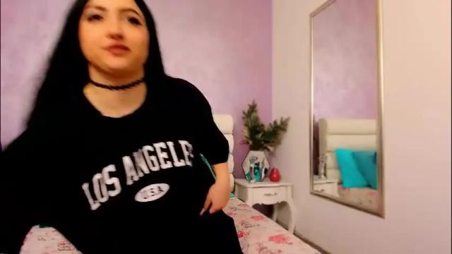 Image 3 of luckyymia Stream on Chaturbate on 1 month ago