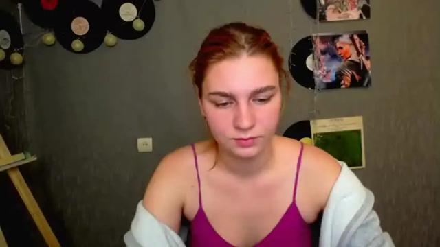 Image 4 of luckyyy_girl_ Stream on Chaturbate on 19 months ago