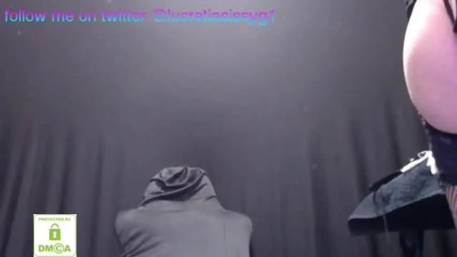 Image 4 of lucretiasissygothic Stream on Chaturbate on 15 months ago