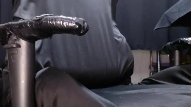 Image 6 of lucretiasissygothic Stream on Chaturbate on 19 days ago