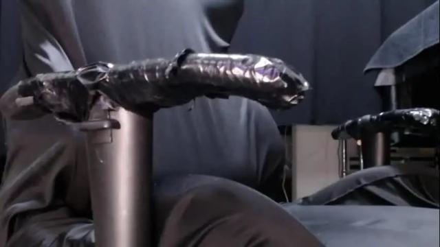 Image 12 of lucretiasissygothic Stream on Chaturbate on 1 month ago