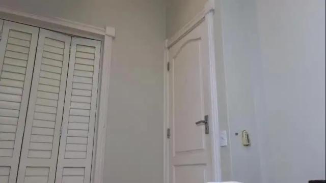 Image 2 of lucy1990xxx Stream on Chaturbate on 8 days ago