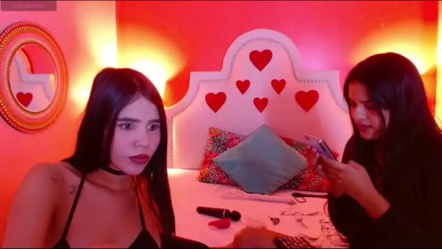 Image 7 of lucy_and_emily Stream on Chaturbate on 13 months ago