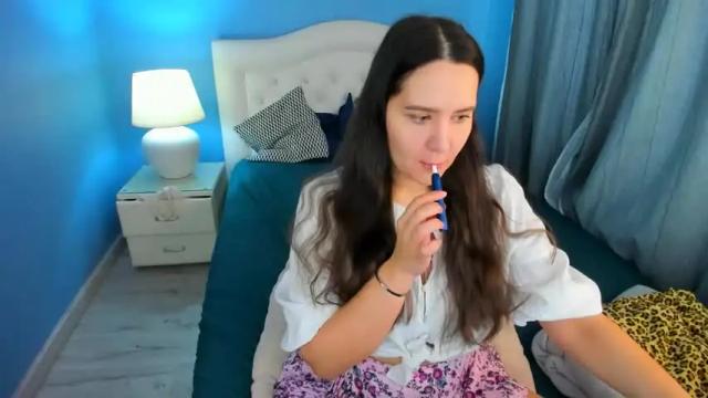 Image 2 of lucy_boobsy Stream on Chaturbate on 15 months ago