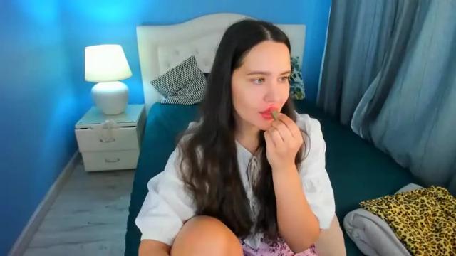 Image 3 of lucy_boobsy Stream on Chaturbate on 15 months ago