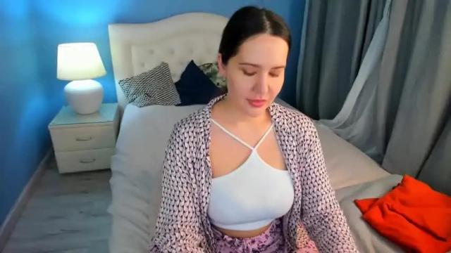 Image 3 of lucy_boobsy Stream on Chaturbate on 14 months ago