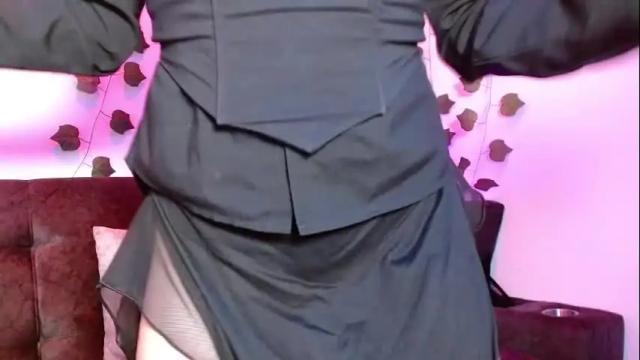 Image 4 of lucy_collins_g Stream on Chaturbate on 4 months ago