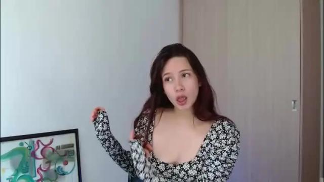 Thumbnail 1, lucy_collins_g's Stream at Chaturbate, 8 hours ago