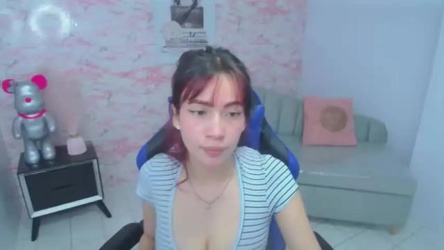 Image 2 of lucy_gipson_t Stream on Chaturbate on 13 months ago