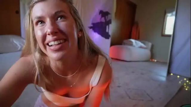 Image 2 of lucy_gooosey Stream on Chaturbate on 1 month ago