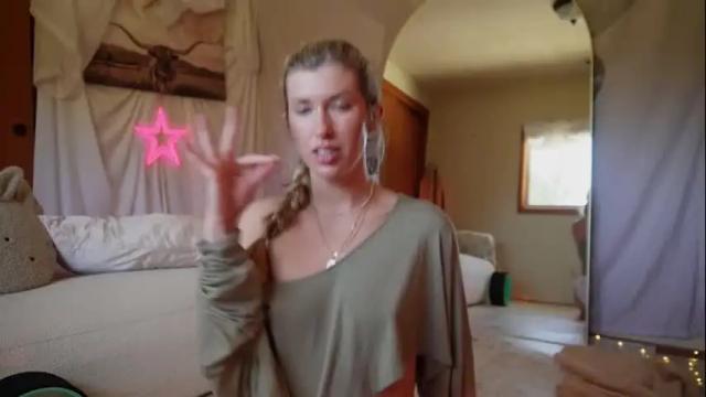 Thumbnail 1, lucy_gooosey's Stream at Chaturbate, 1 month ago