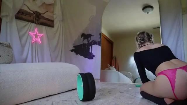 Image 12 of lucy_gooosey Stream on Chaturbate on 1 month ago