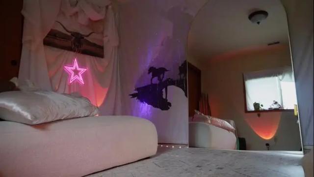 Image 4 of lucy_gooosey Stream on Chaturbate on 23 days ago